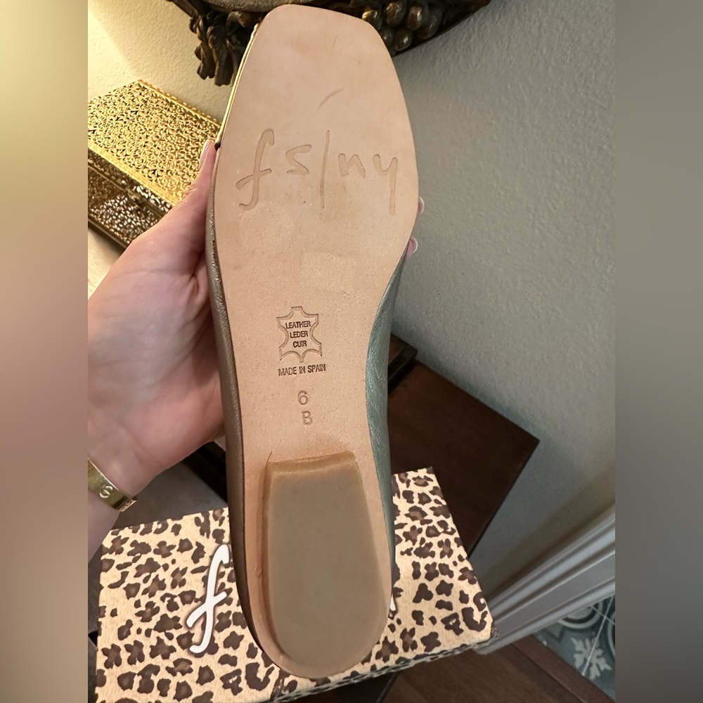 French Sole Gold Ballet Flats - Picture 4 of 5